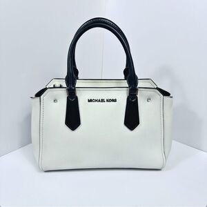MICHAEL KORS Hayes MD Messenger Bag - White Leather - Black Leather